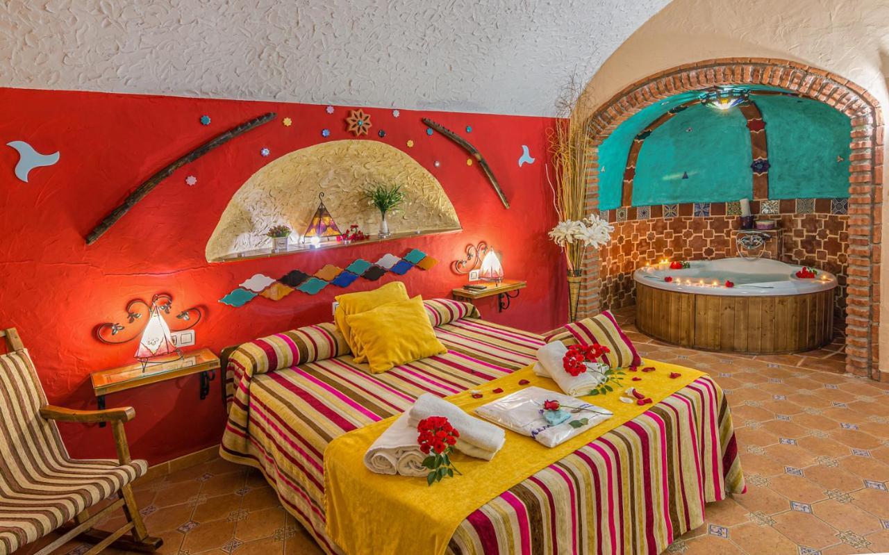 Cazorla Casas Cueva Guest House Hinojares Екстериор снимка